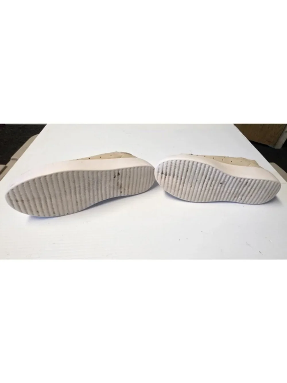 Outwoods Shauna-1 White Lace Up Sneakers Women's Size 8 Musse & Cloud